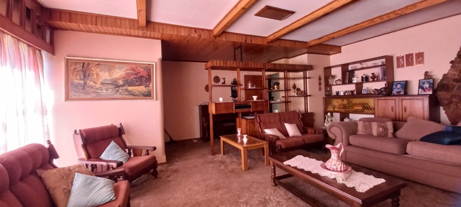 3 Bedroom Property for Sale in Roosheuwel Ext 2 North West